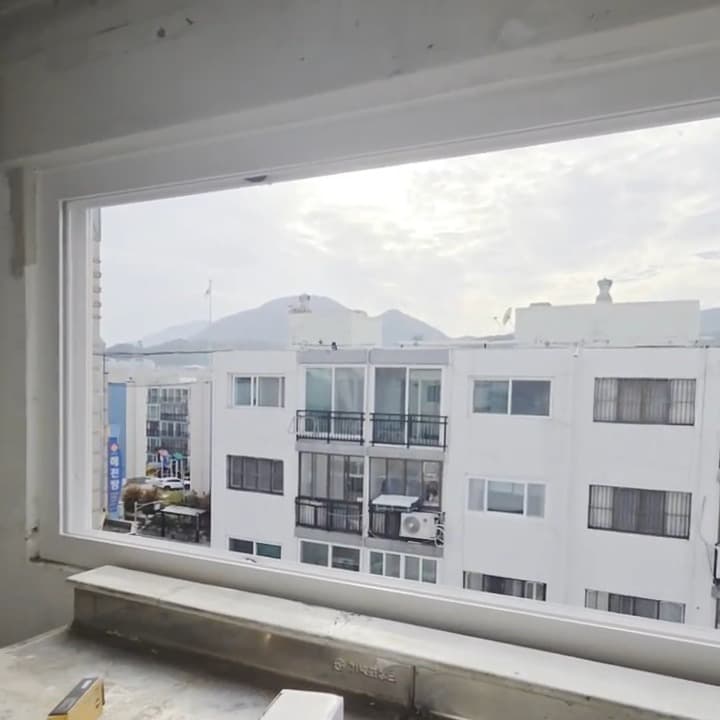 주방 발코니창 교체 후 1